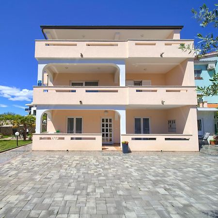 Apartmani Assa Krk Krk Town Exterior photo
