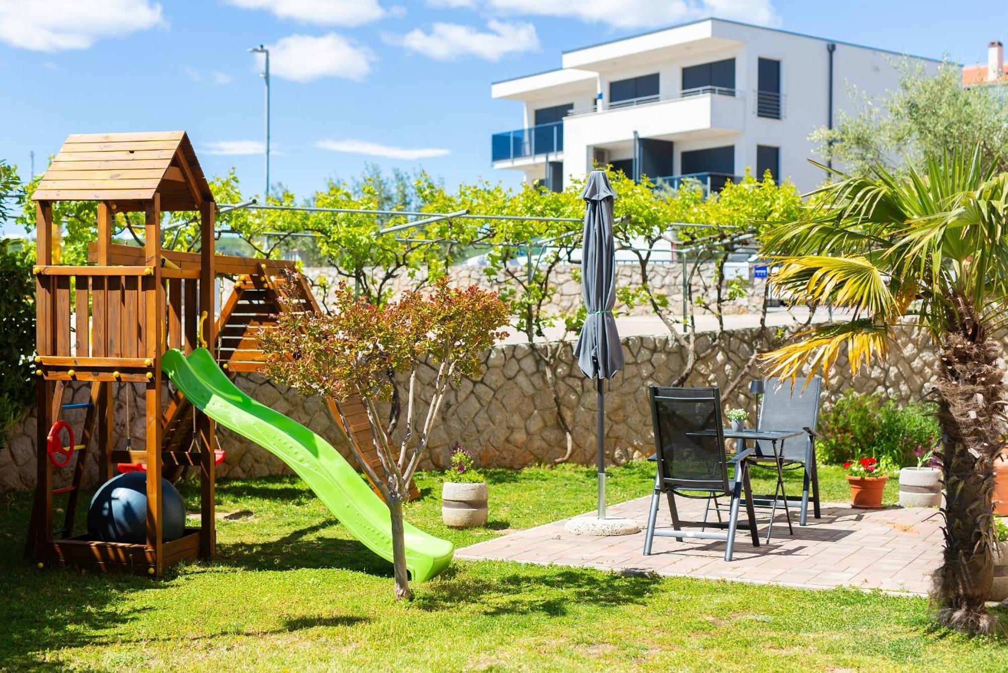 Apartmani Assa Krk Krk Town Exterior photo
